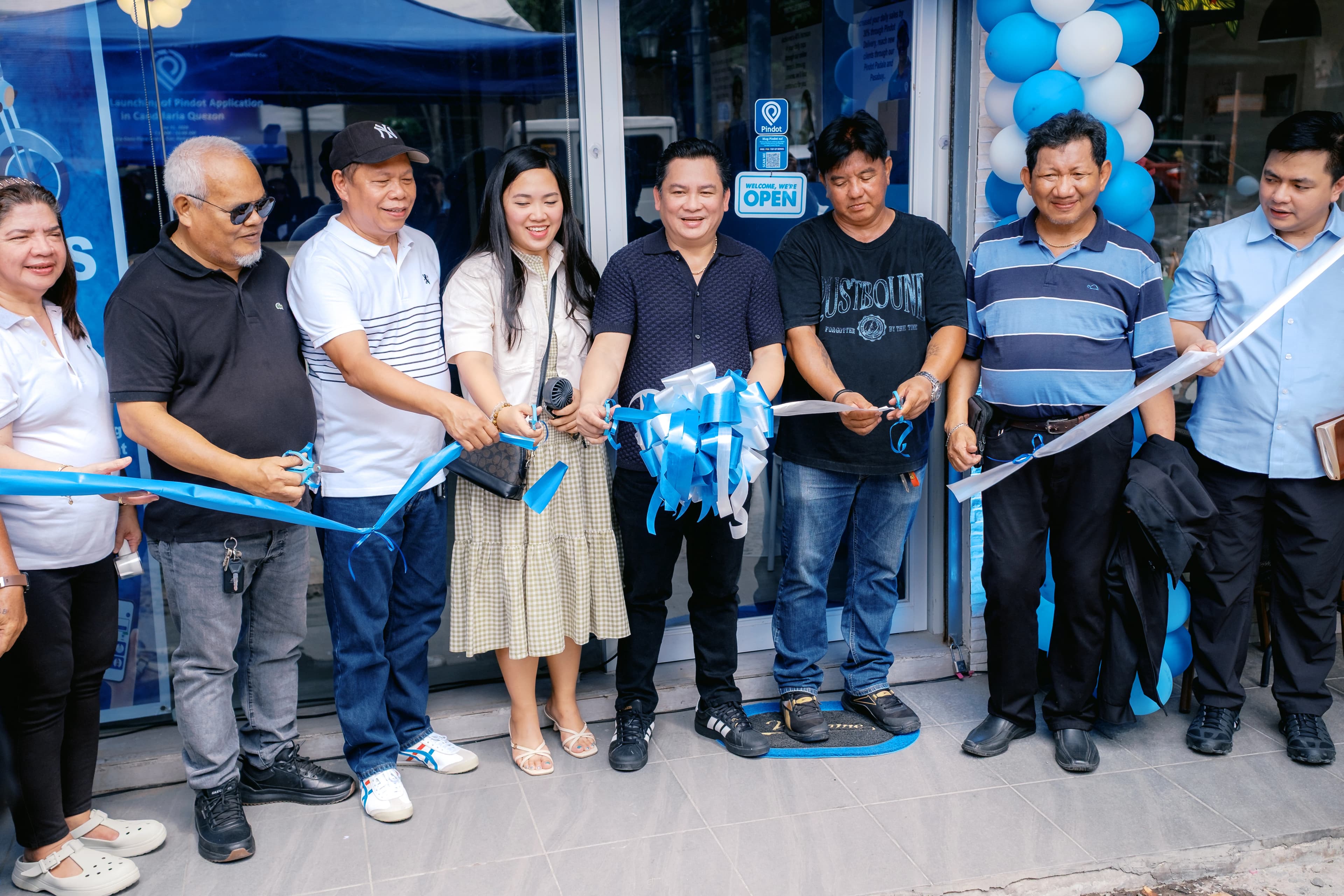Ribbon-cutting ceremony for the Pindot Application launch in Candelaria